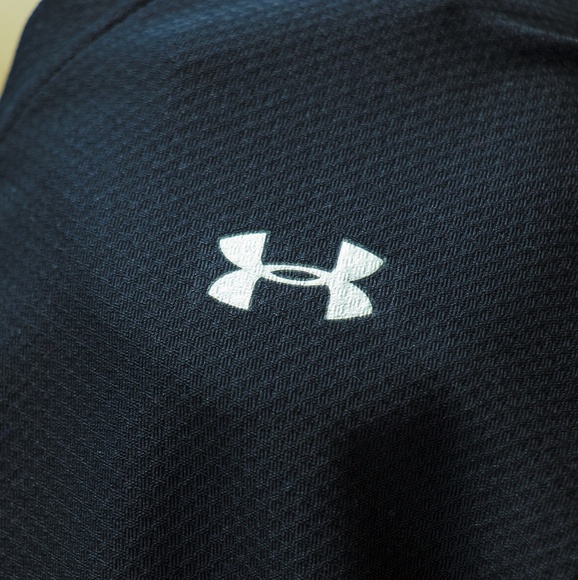 Under Armour heatgear top - Picture 6 of 6